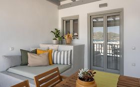 Caper-2 Bedroom Traditional Home With Amazing View