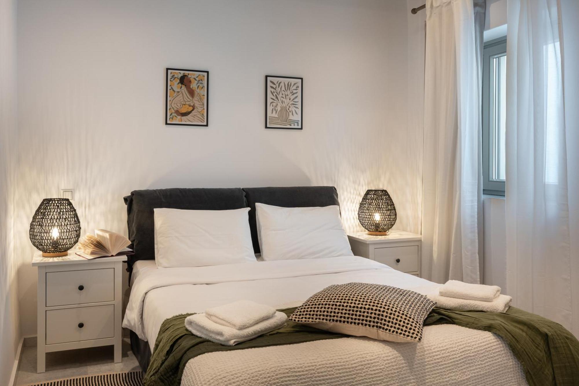 Caper-2 Bedroom Traditional Home With Amazing View Náousa Exterior photo