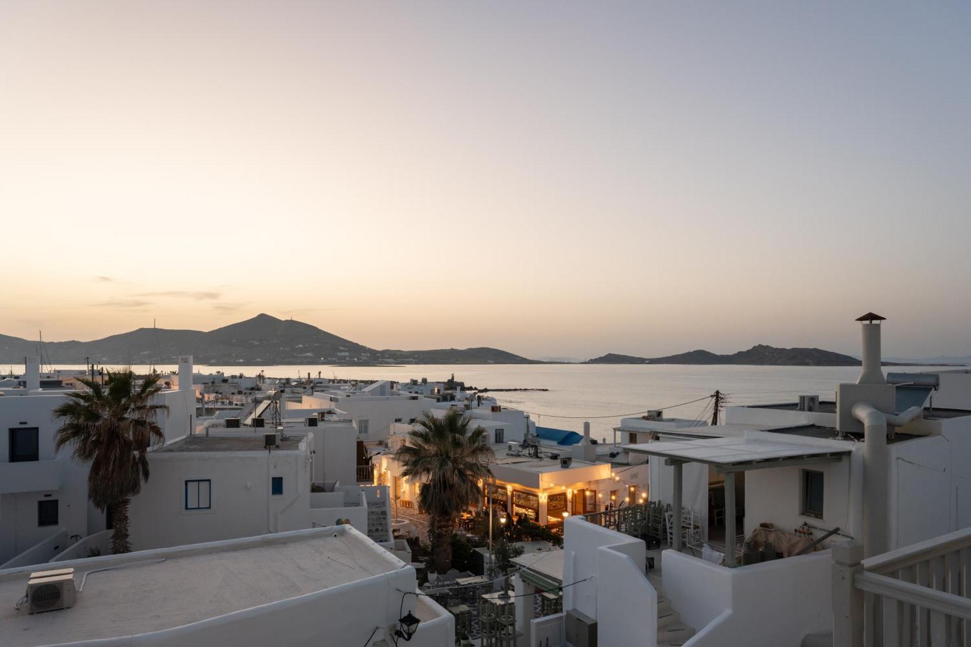 Caper-2 Bedroom Traditional Home With Amazing View Náousa Exterior photo