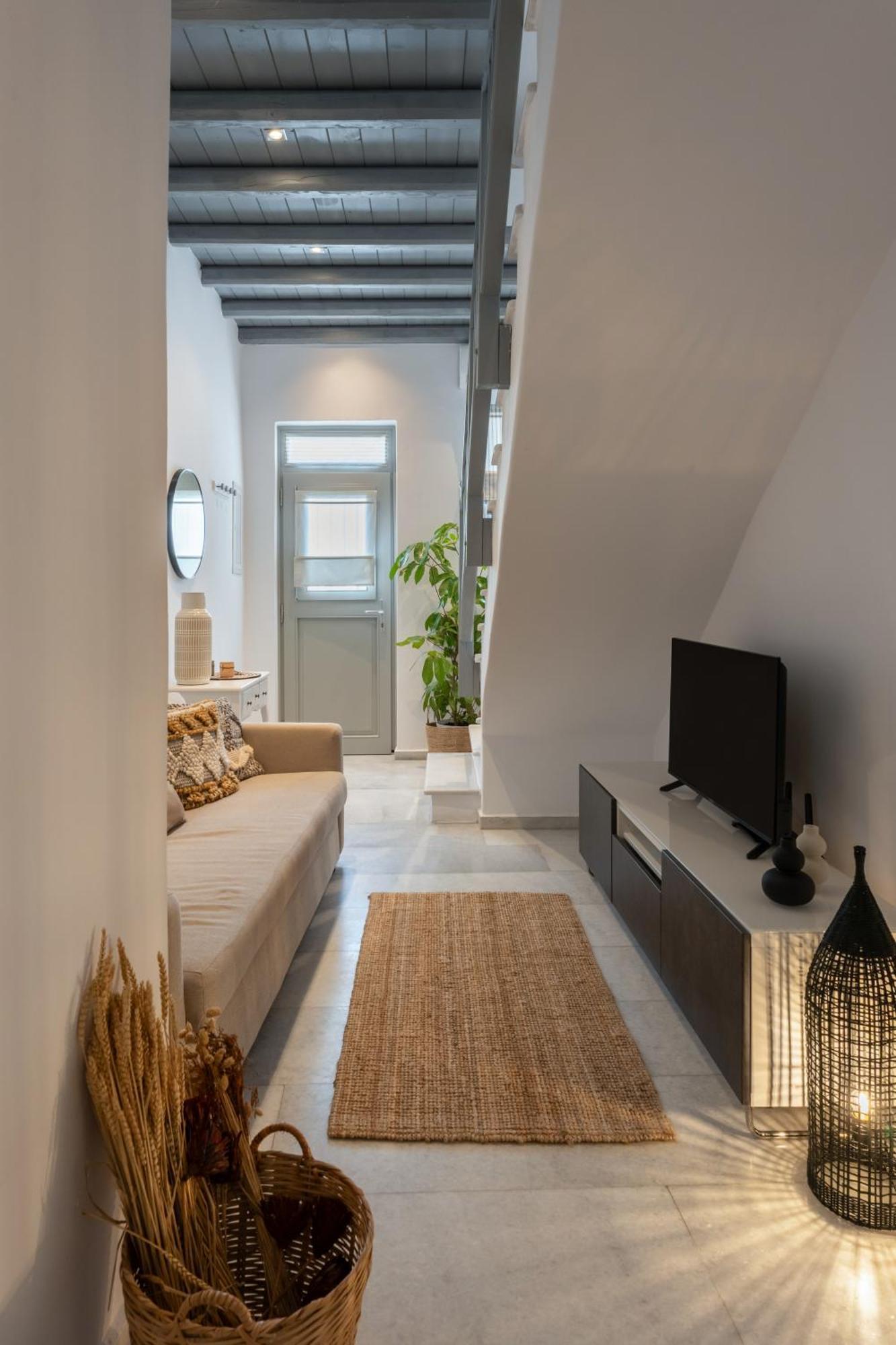 Caper-2 Bedroom Traditional Home With Amazing View Náousa Exterior photo