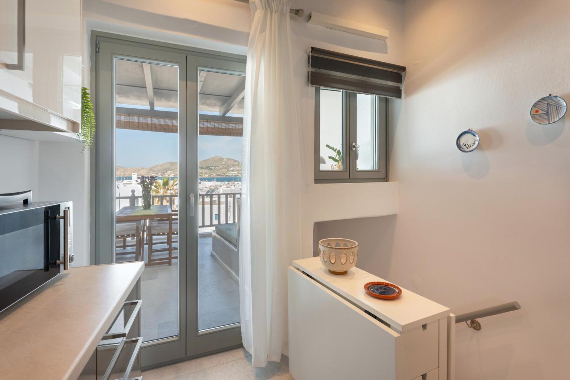Caper-2 Bedroom Traditional Home With Amazing View Náousa Exterior photo